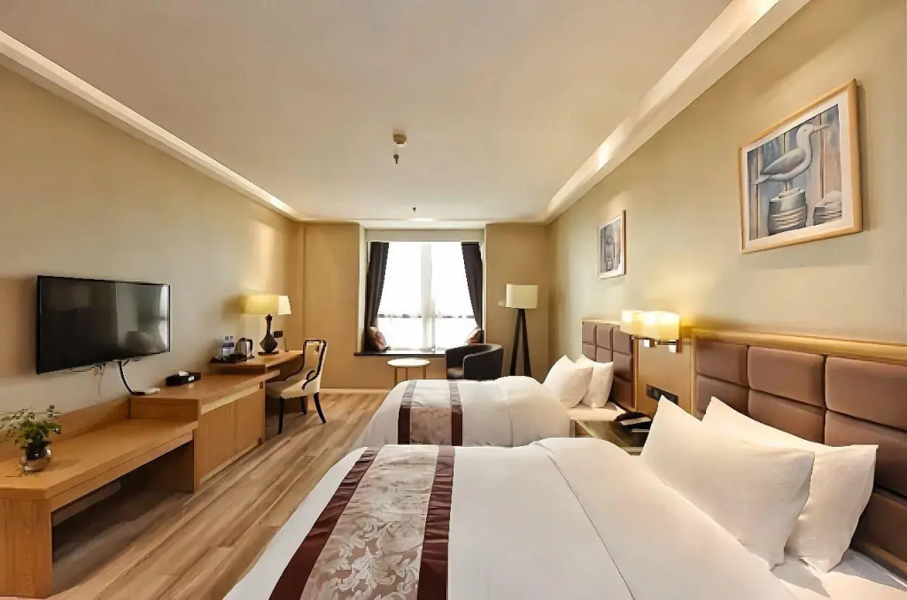 Home Inn Subai Cloud Hotel (Hefei South High Speed Railway Station)
