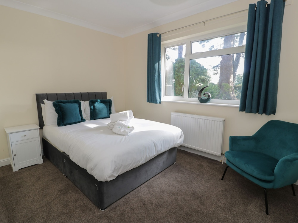 Woodlands Retreat