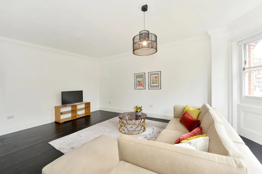 London Lifestyle - Knightsbridge VI