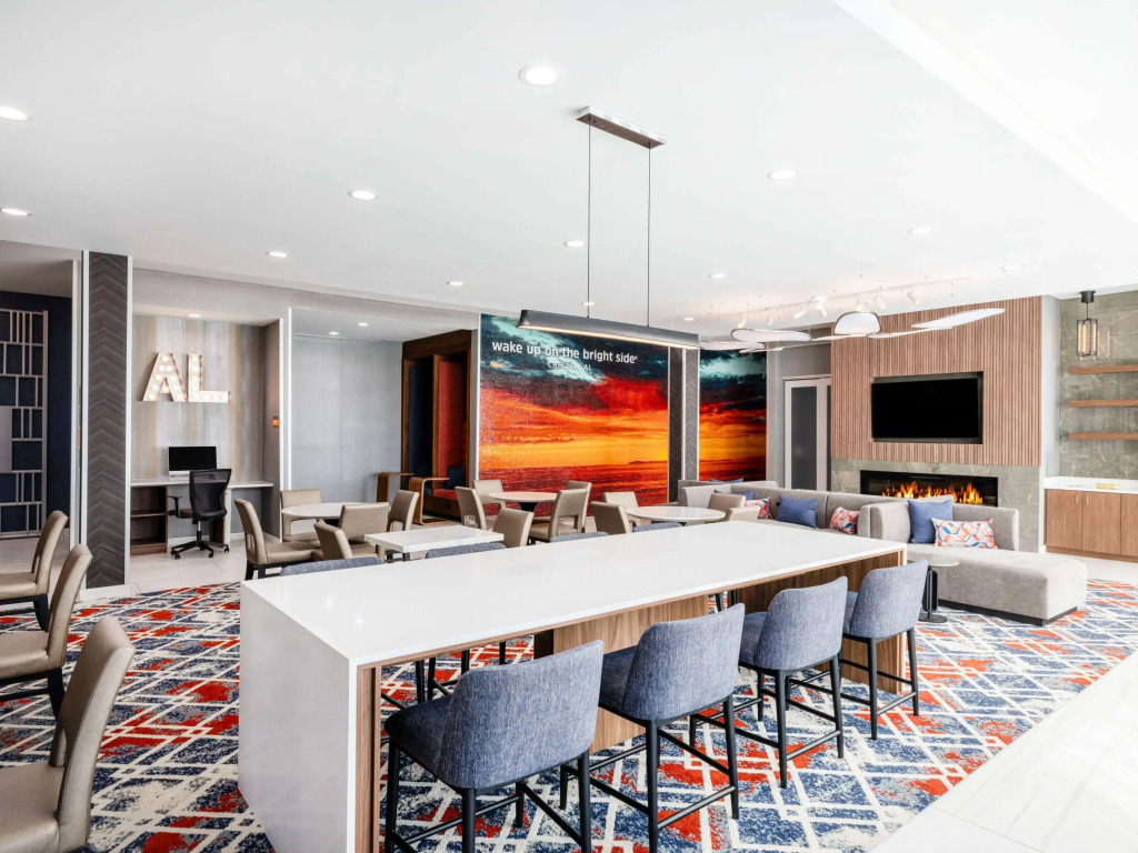 La Quinta by Wyndham Chelsea Birmingham