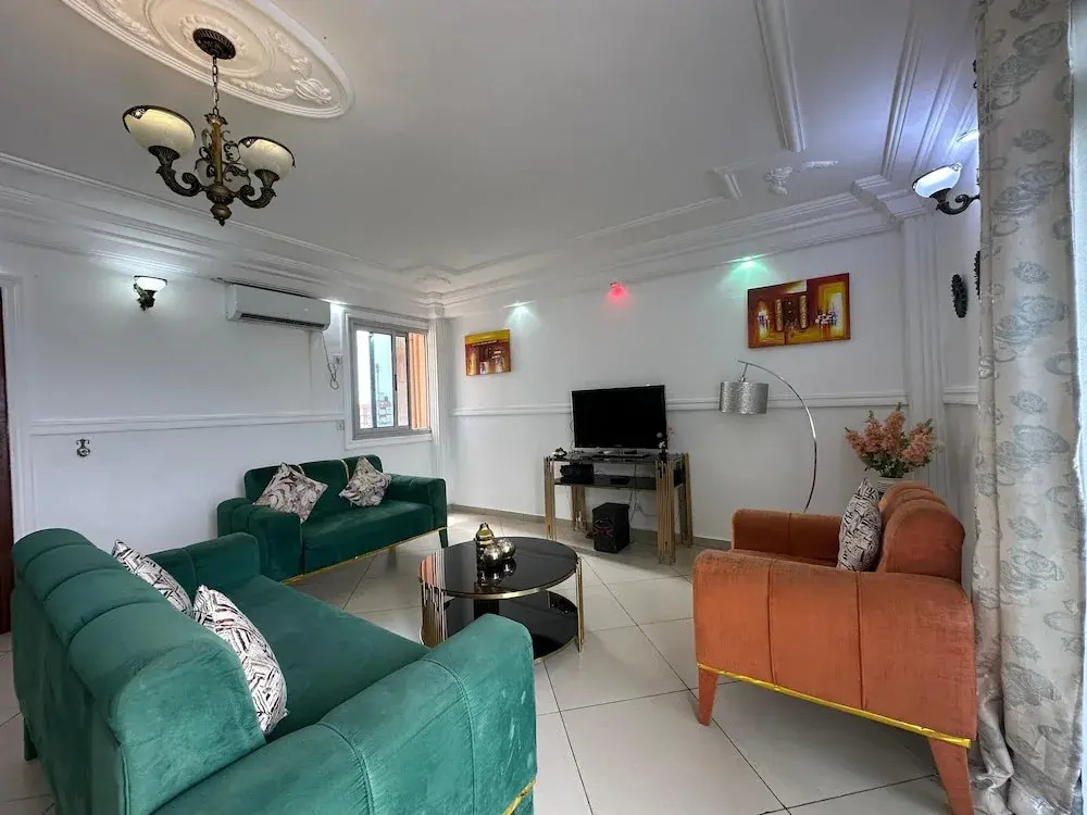 Tchinda Meli Residence