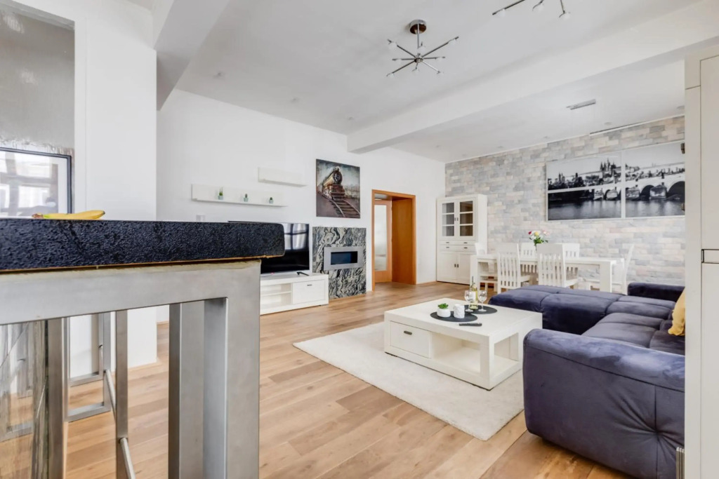 Luxury&Quiet charming 2-bedrooms Apt near river