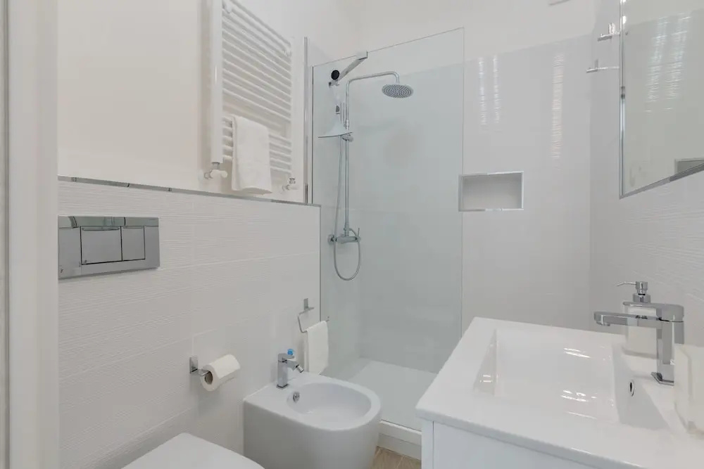Trastevere White Apartment