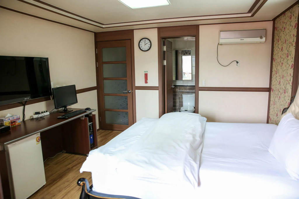Hill Stay Hotel Residence