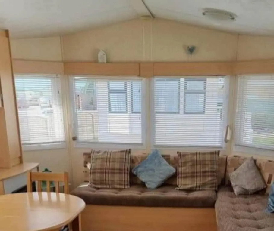 Beautiful 2-bed Caravan in Abergele Town