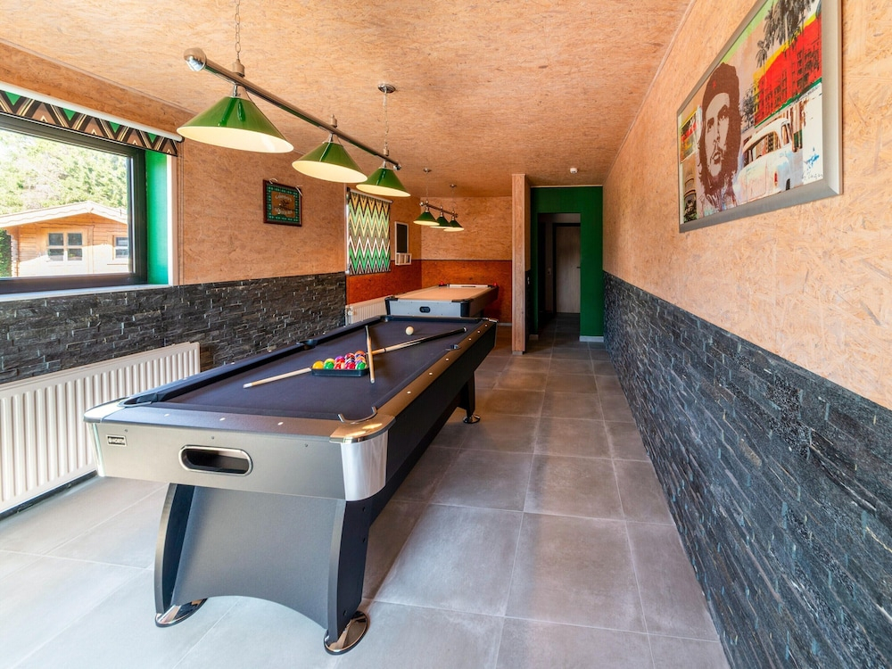 Delightful Villa in Sourbrodt With Swimming Pool, Terrace