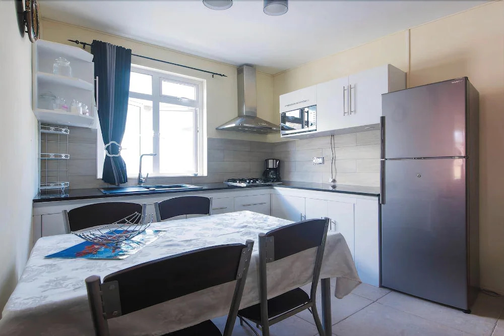 Le Mirage Exotique Apt 202