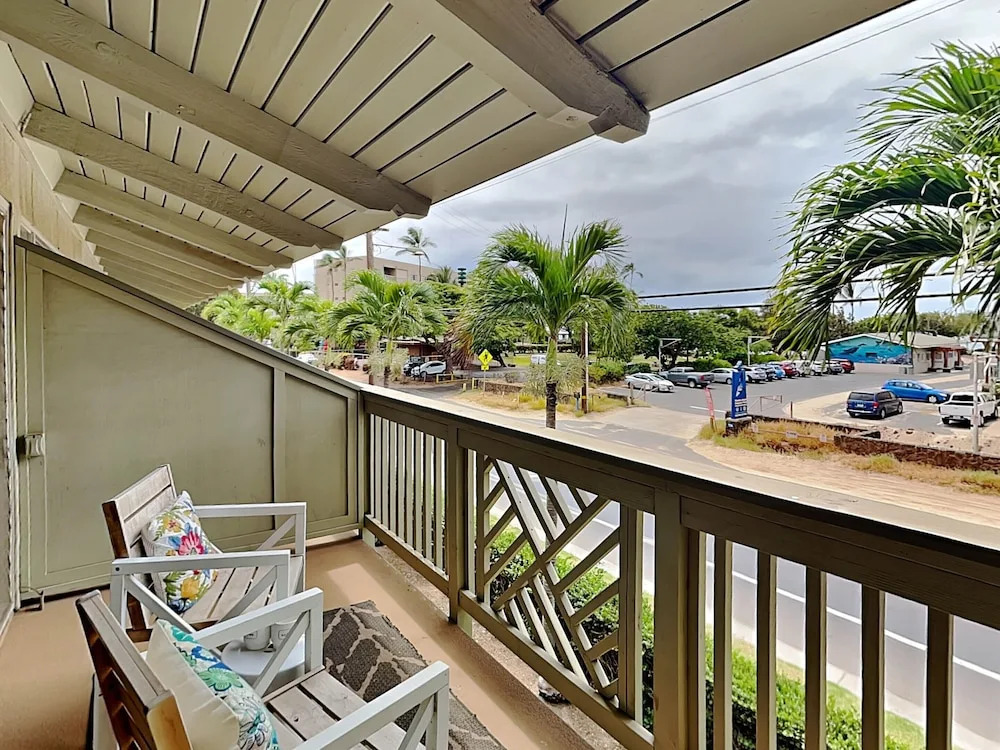 Kihei Bay Surf A209