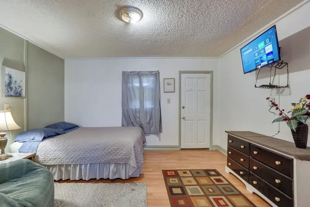 Pet-friendly Loveland Studio Near Boyd Lake!