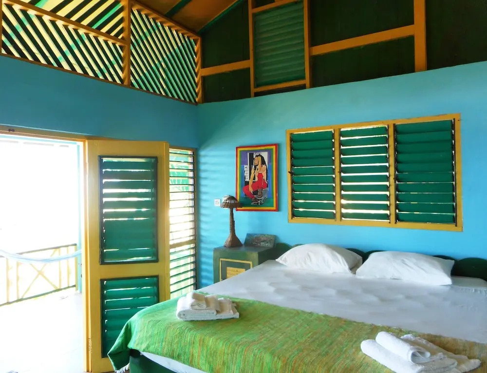 Banana Shout Resort