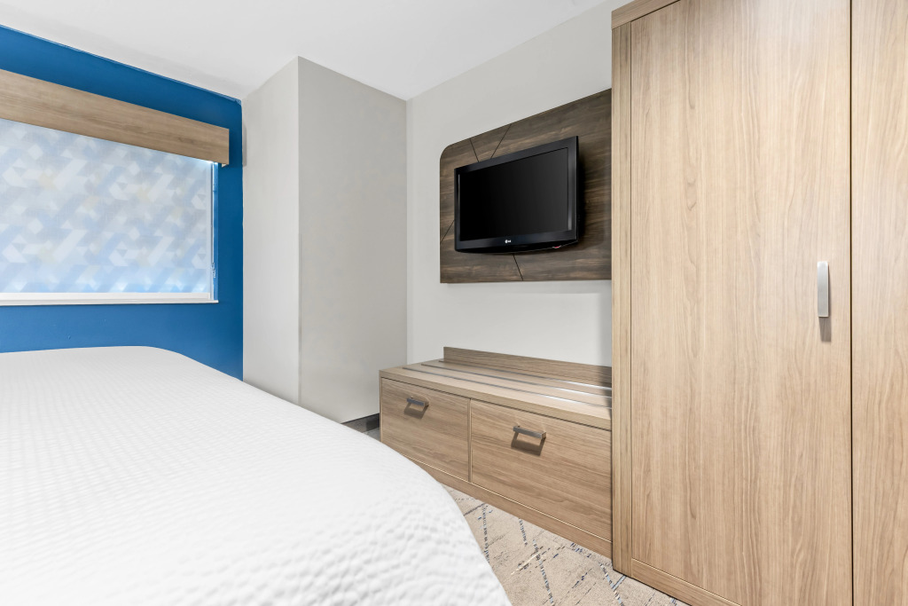 Holiday Inn Express Florence Northeast by IHG