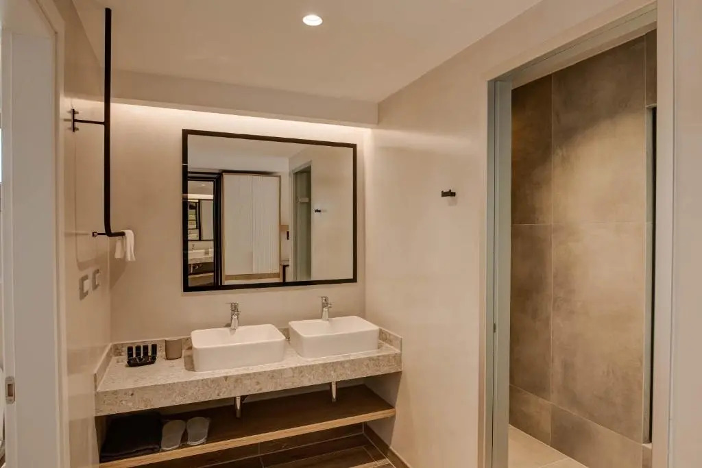 Alboro seaside suites
