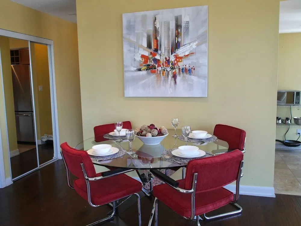 Gorgeous 2BR with Stunning Views