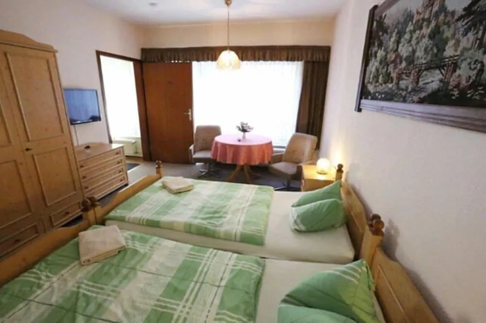 Pension am Schrotturm Bed & Breakfast