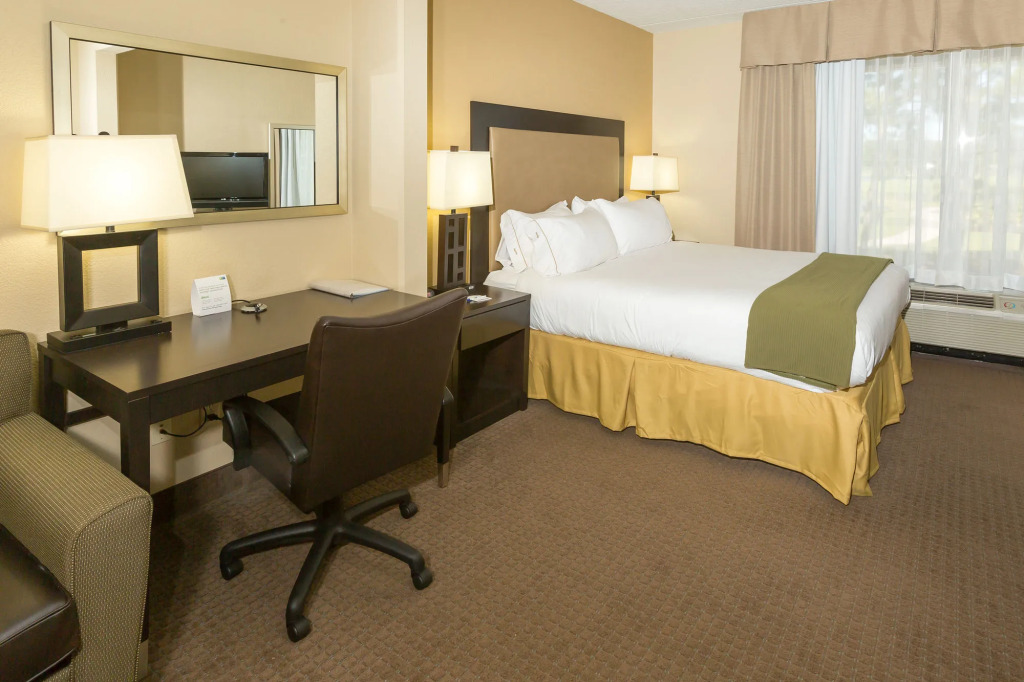 Holiday Inn Express & Suites Jacksonville Airport by IHG