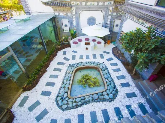 Bibo Leisurely Fairy Tale Theme Inn
