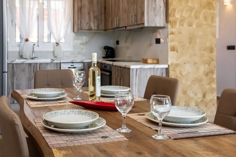 Casa di Pietra With 2 Bedrooms and 3 Bathrooms