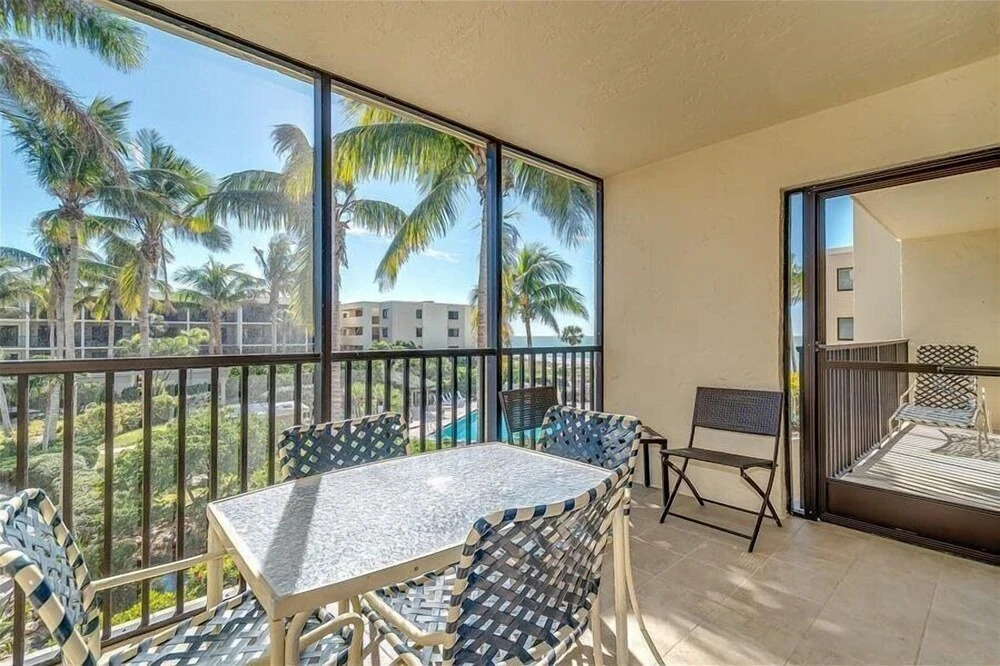 Sea Oats 242 2 Bedroom Condo by RedAwning