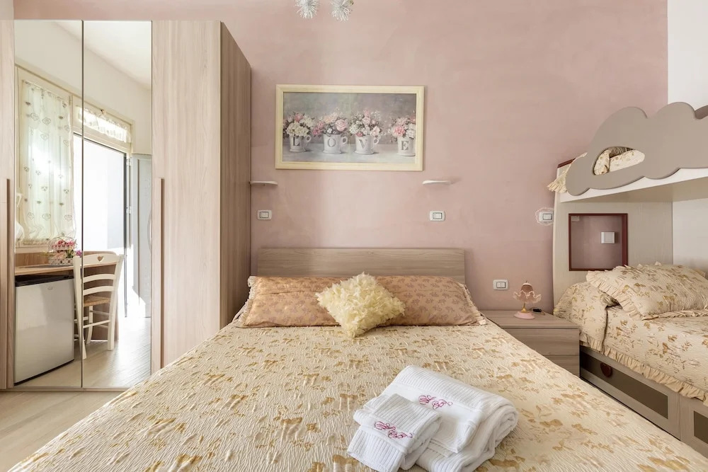 Villa Iolanda by BarbarHouse