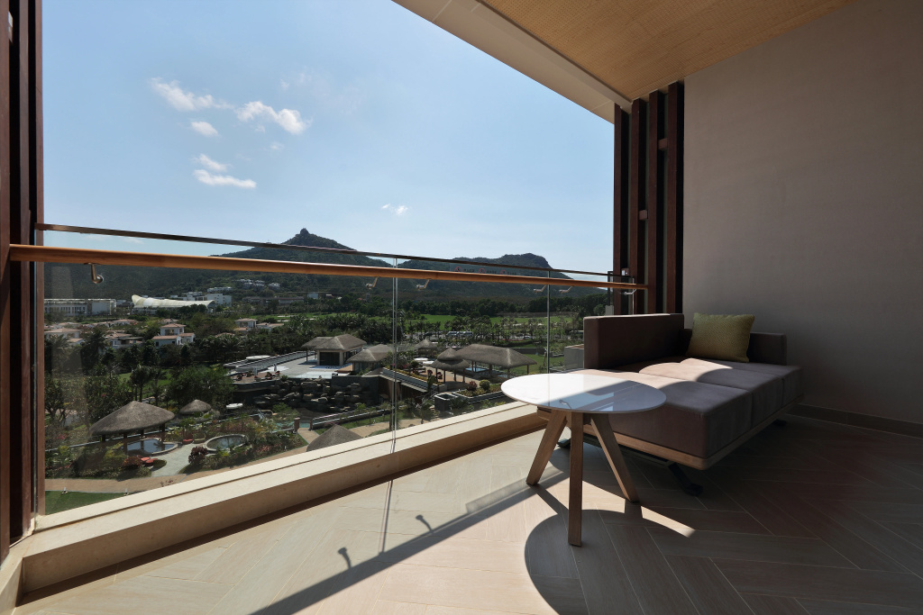 Holiday Inn Resort Qionghai Guantang by IHG