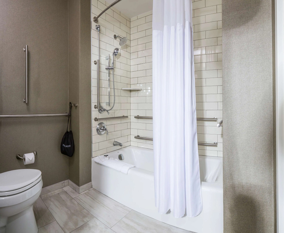 DoubleTree by Hilton Boston-Andover