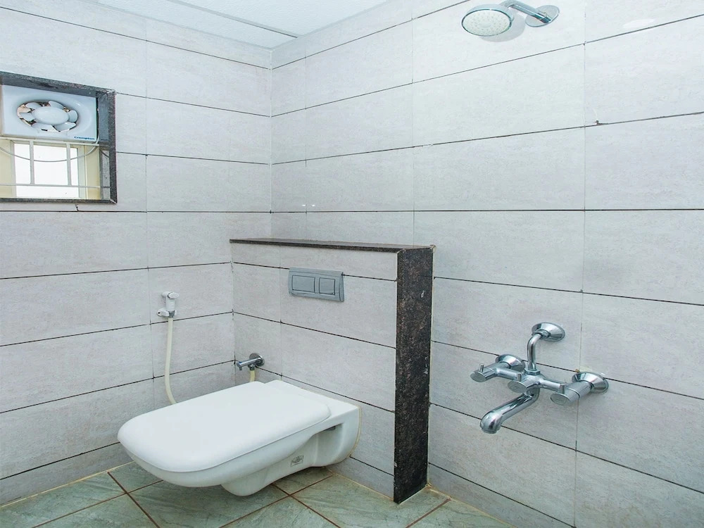 OYO 16473 Ring View Hotels