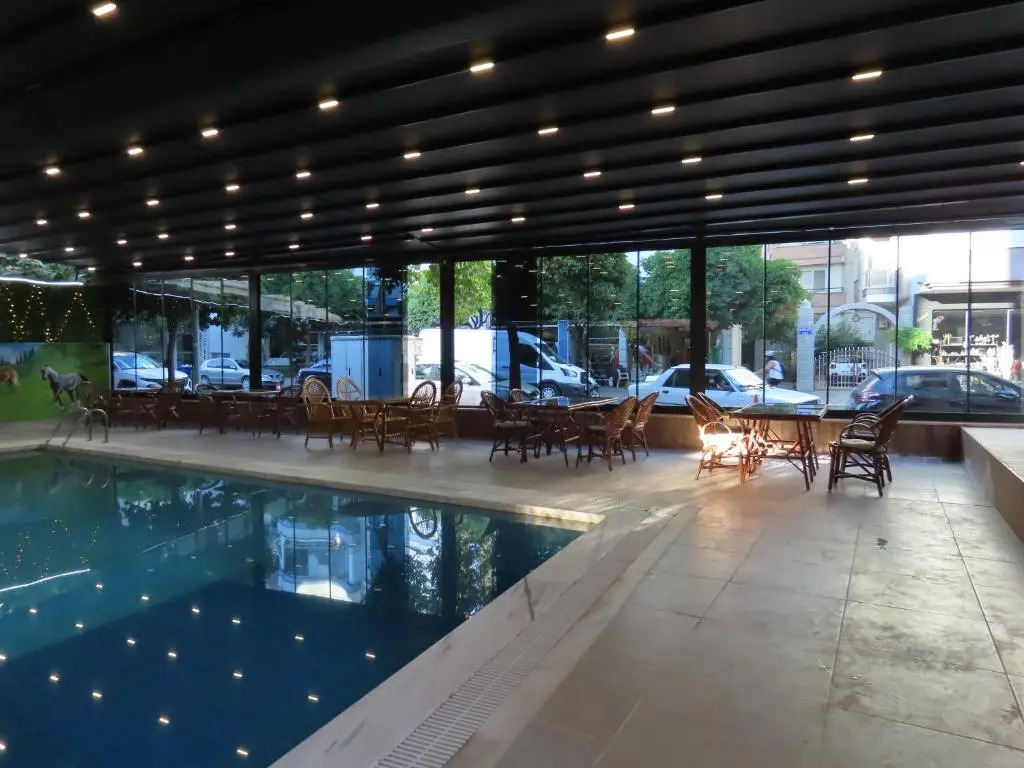 Kadeer Hotel