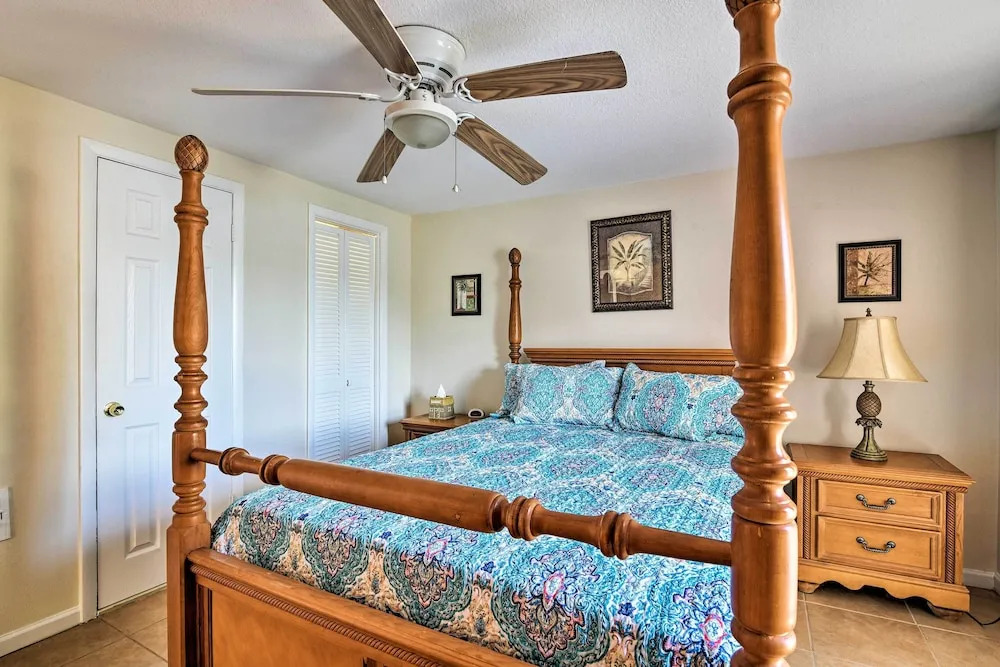 Walk to Gulf: Home w/ Boat Dock in Hudson!