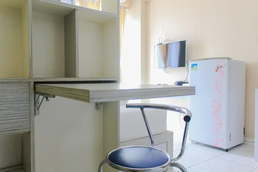 Modern Studio At City Light Apartment