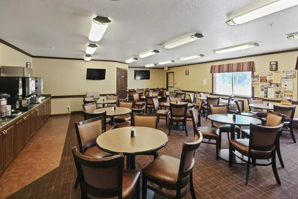 Yellowstone West Gate Hotel