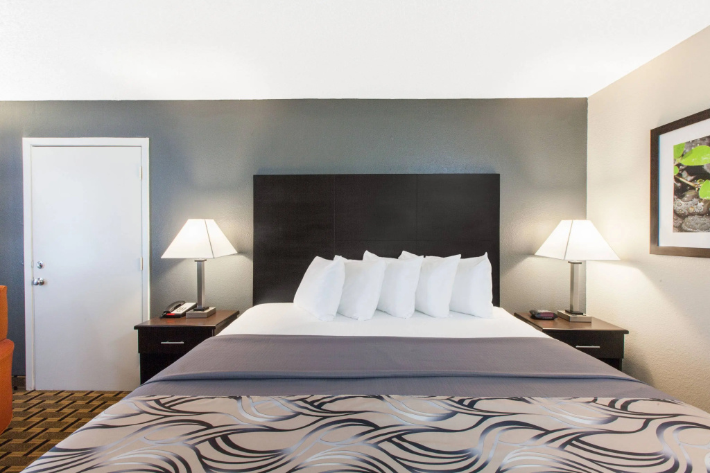 Ramada Limited - Columbia