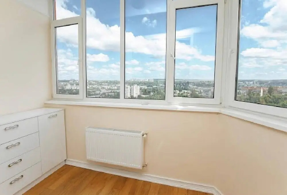 Park & Lake Skyline 1BD Flat