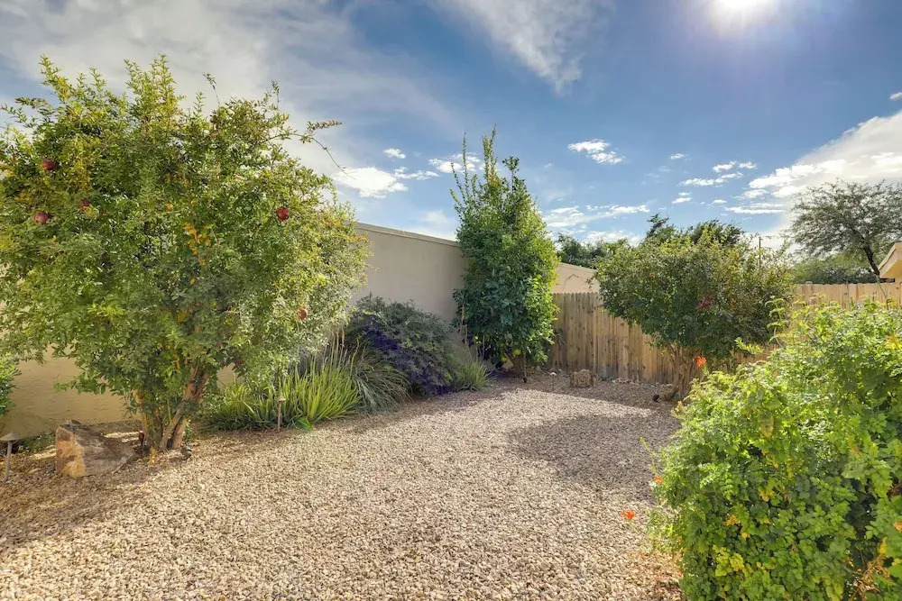 Sunny Tucson Townhome w/ Patio & Mountain Views!
