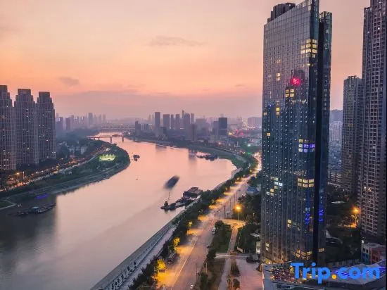 Leisure· River View Loft Suites Hotel (Qiaokou Road Metro Branch, Yuexiu Fortune Center)