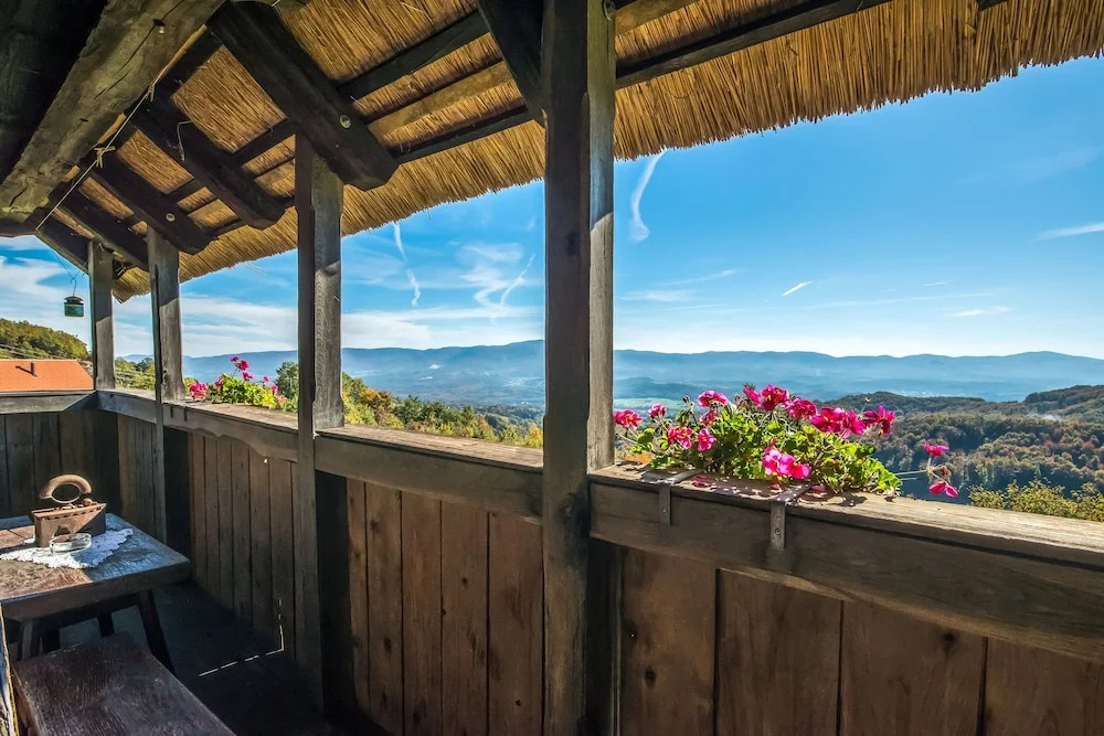 Vineyard Cottage Škatlar 1