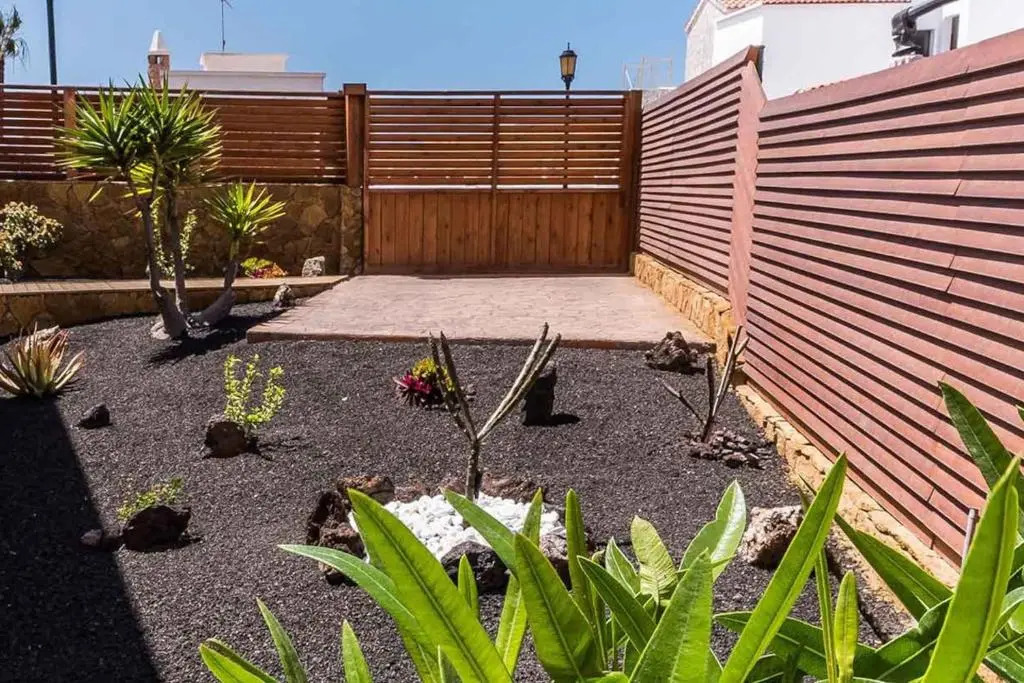Paradise Beach House: piscina privada, playa 100m