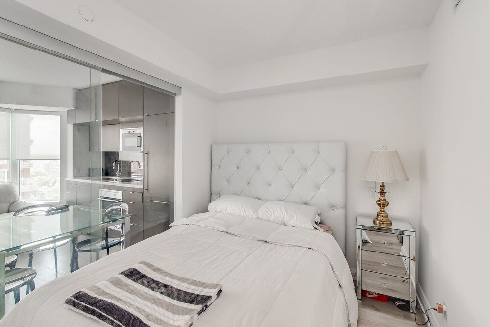 Execstay - Luxury Yorkville Suites