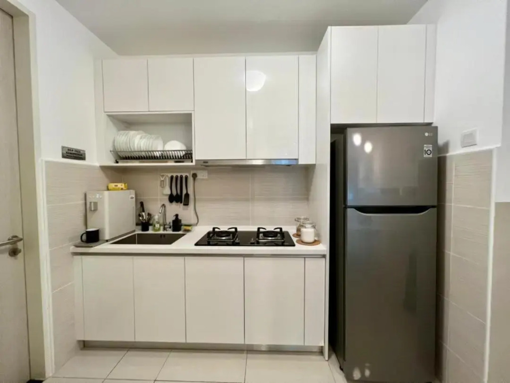 KLCC Legasi Kg Bharu muslim homestay facing unblock view and walking distance to Twin Tower, LRT train next to building