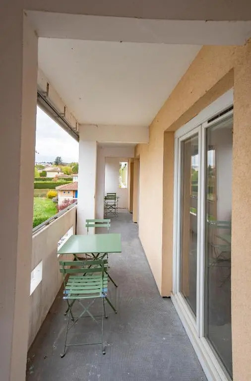 "Envie Lyonnaise" Location - 14 personnes - Terrasse - WIFI fibre optic