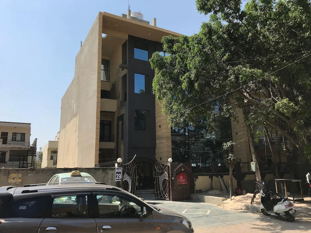 Treebo Corporate Square