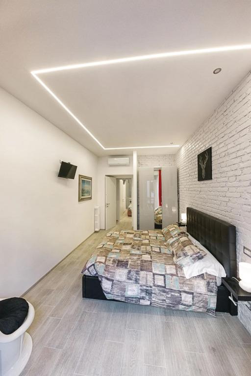 Cozy Flat near Colosseum