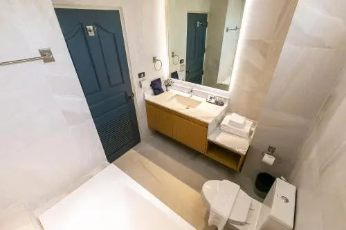 Thea, Executive Suite Serviced Apartment in Ekamai