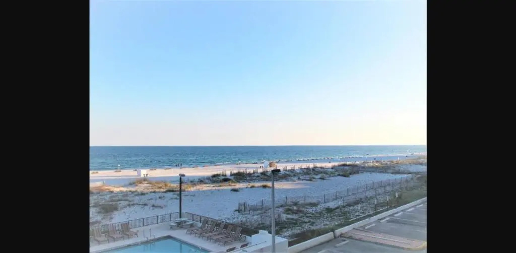 Gulf Shores Island Winds East #103, Gulf Front. Closest building to Hangout!