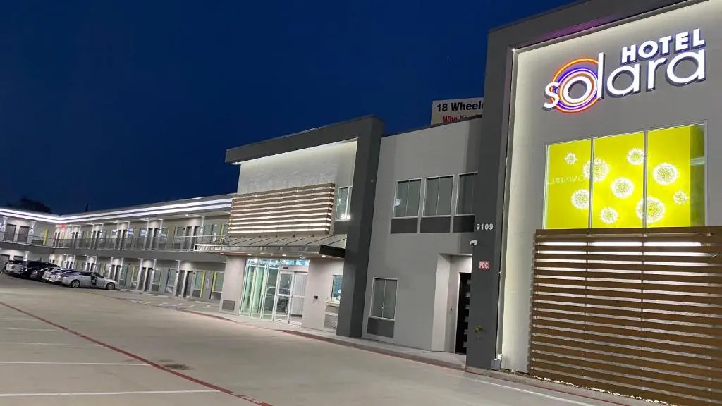 Hotel Solara Hobby Airport