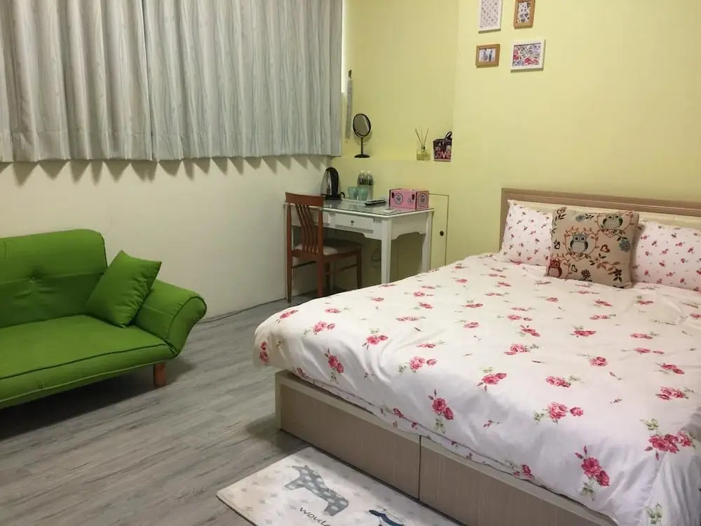 Summerle 11 Hostel