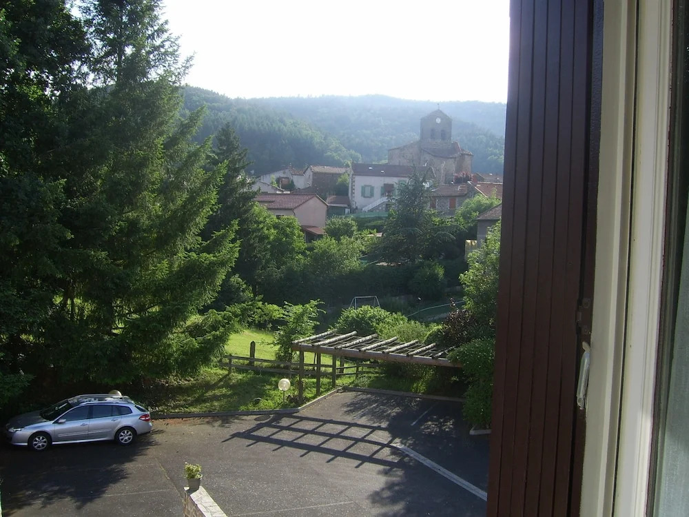 Hôtel Les Rives DAllier