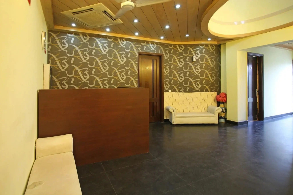 OYO 8261 near Artemis Hospital