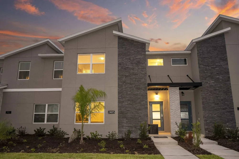 Gorgeous 4 Bd W/ Pool At Storey Lake Resort 2485