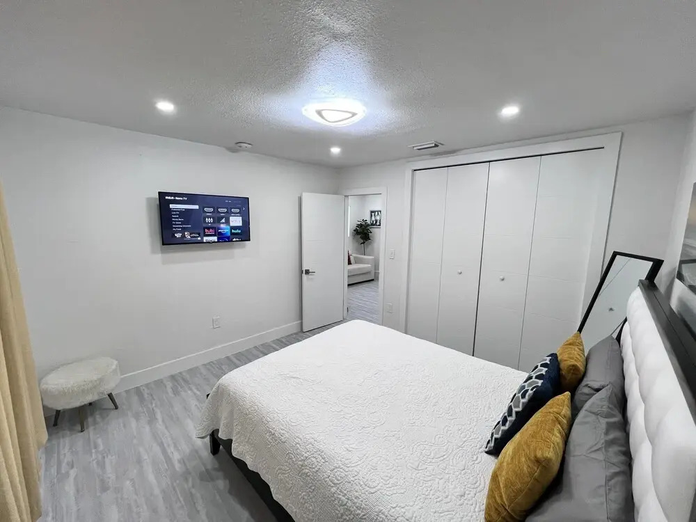 ??stylish 2 Bedrooms Apartment By Miami Airport