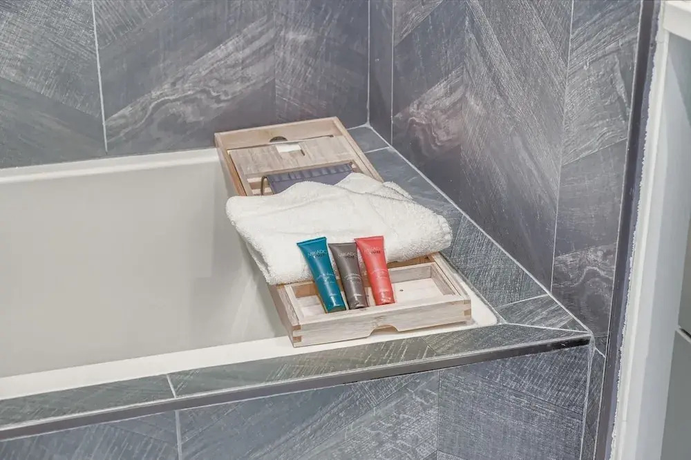 Pet Friendly! Elevation 25 2 Bedroom Home